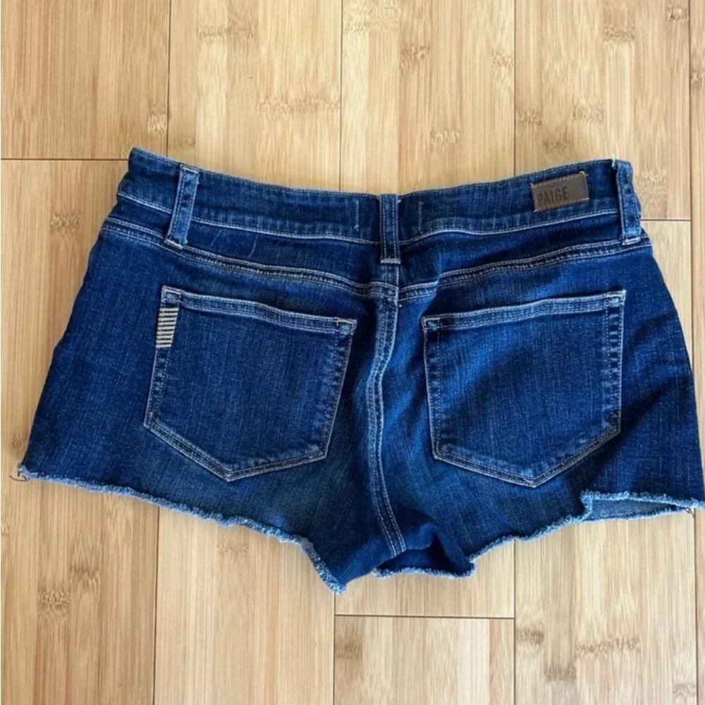 Paige Catalina Jean Shorts Dark Wash Low Rise